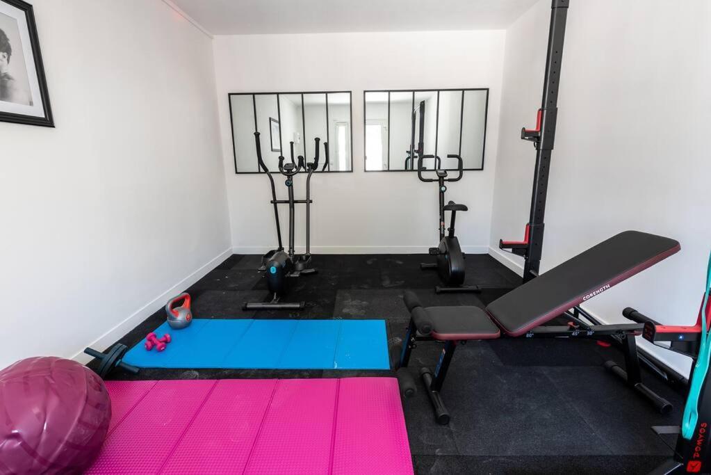 Le Saint Just B Avec Salle De Sport Ruan Exterior foto